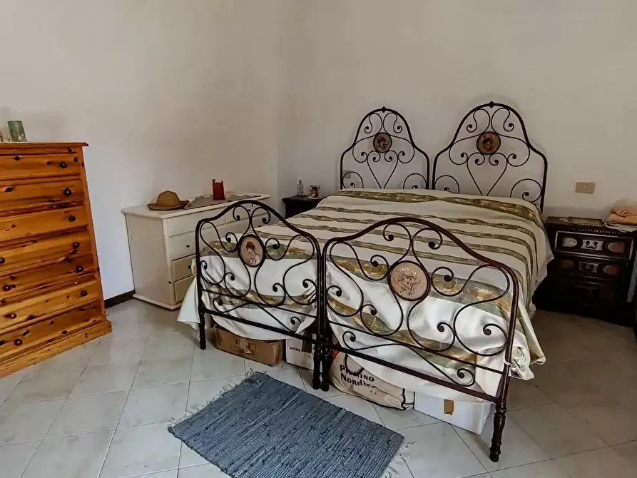 Immagine 16 di Casa bifamiliare in vendita  a Massa