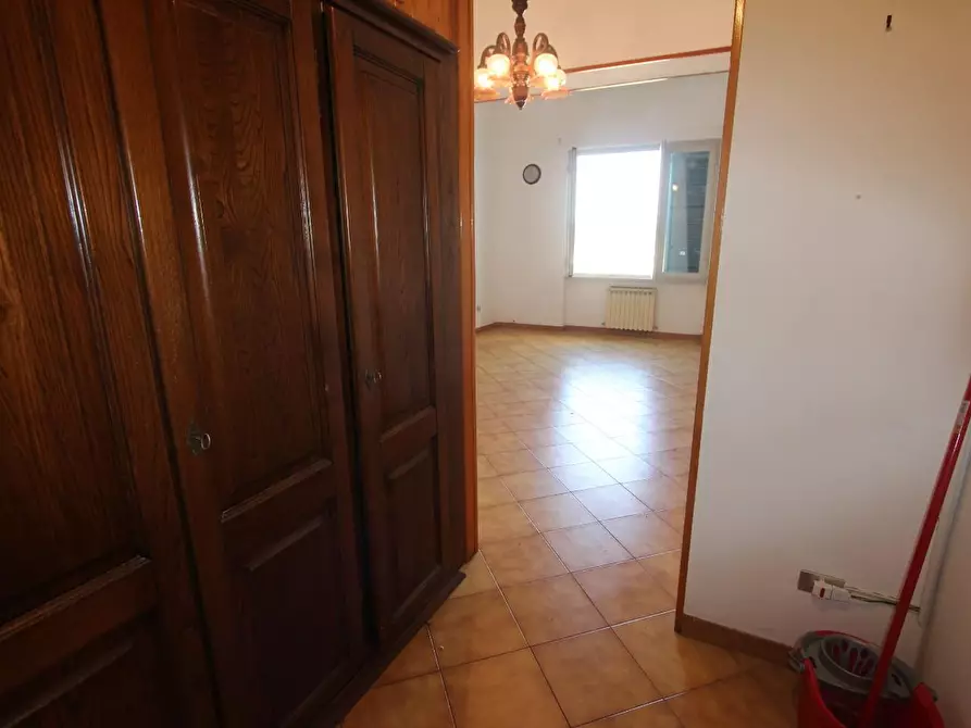 Immagine 17 di Casa semindipendente in vendita  a La Spezia