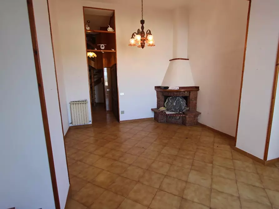 Immagine 19 di Casa semindipendente in vendita  a La Spezia