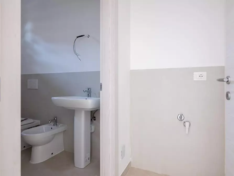 Immagine 6 di Villetta a schiera in vendita  a Cascina