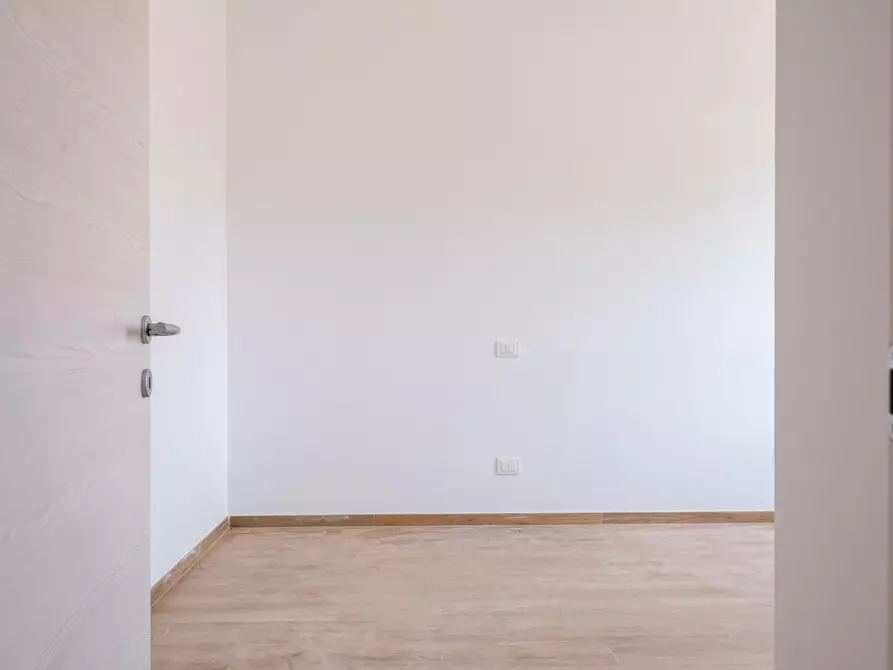 Immagine 19 di Villetta a schiera in vendita  a Cascina