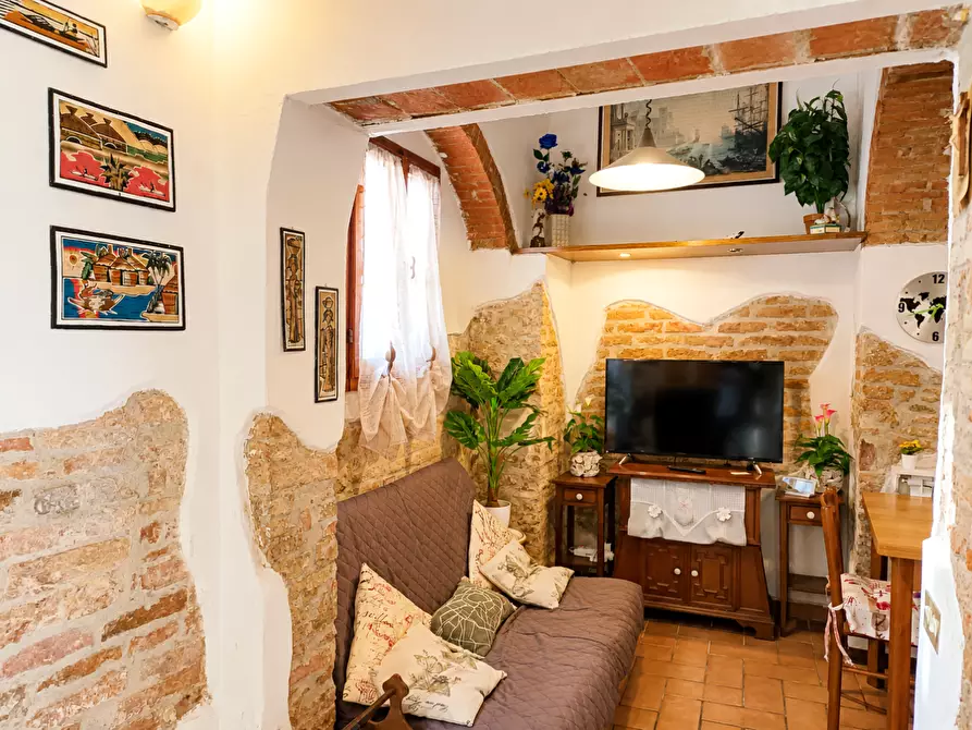 Immagine 14 di Appartamento in vendita  a Castelfiorentino