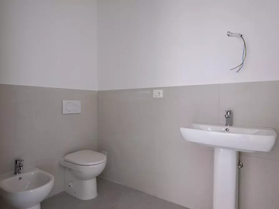 Immagine 24 di Appartamento in vendita  a Cascina
