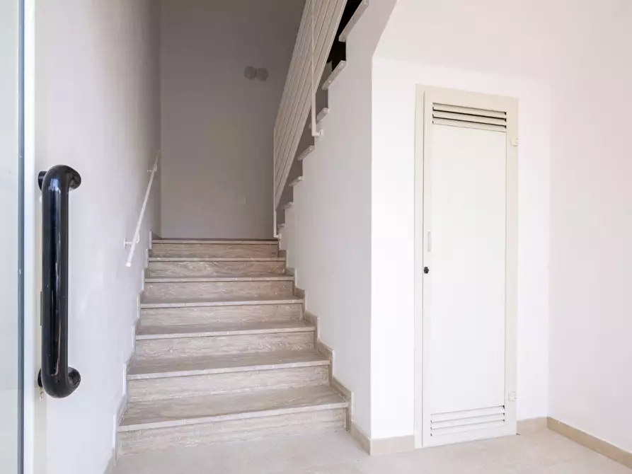 Immagine 27 di Appartamento in vendita  a Cascina