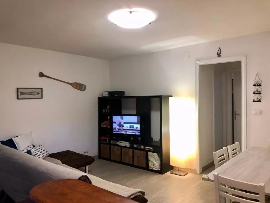 Immagine 4 di Seminterrato in vendita  a Massa