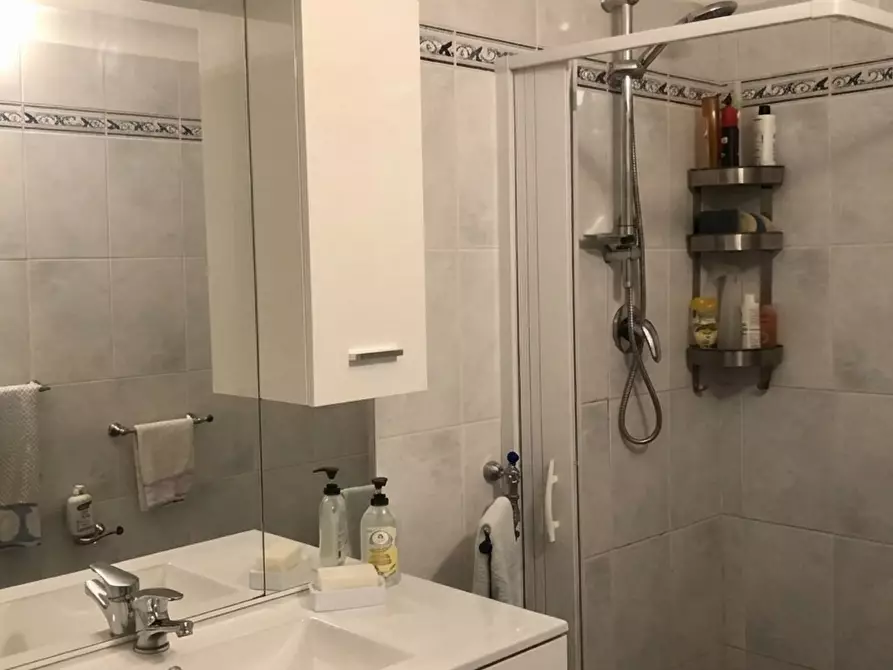 Immagine 11 di Seminterrato in vendita  a Massa