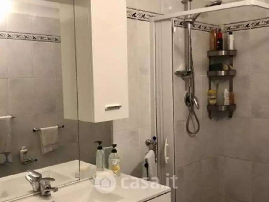 Immagine 10 di Seminterrato in vendita  a Massa