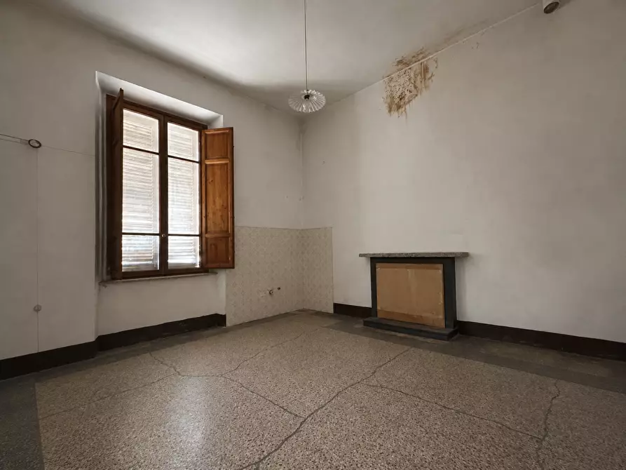 Immagine 4 di Appartamento in vendita  a Barga