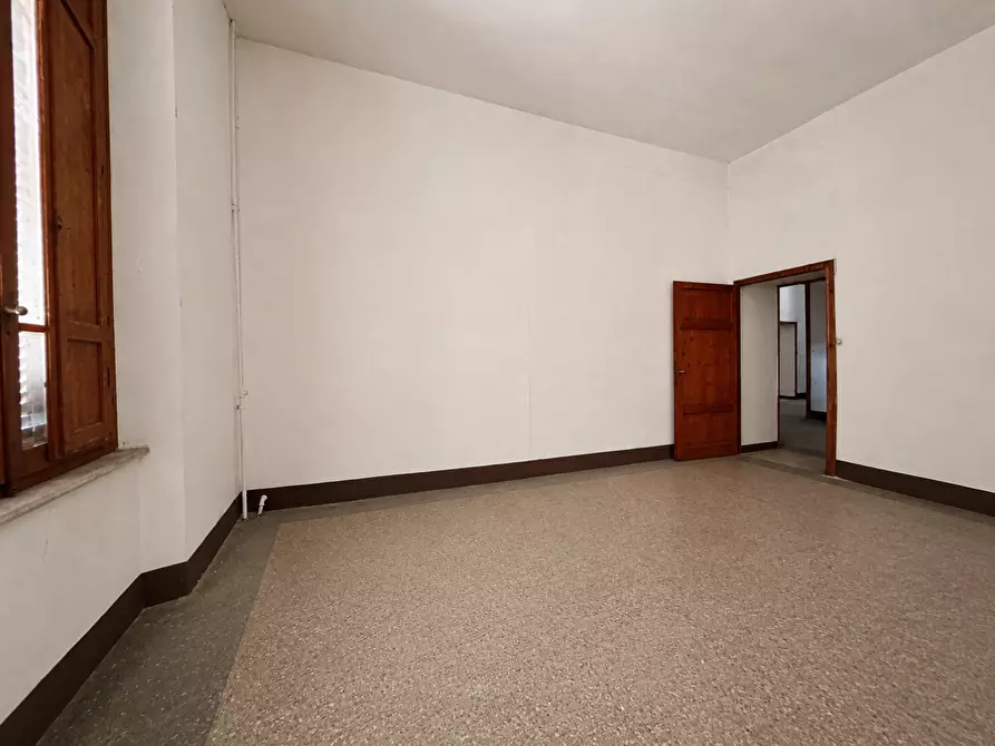 Immagine 5 di Appartamento in vendita  a Barga