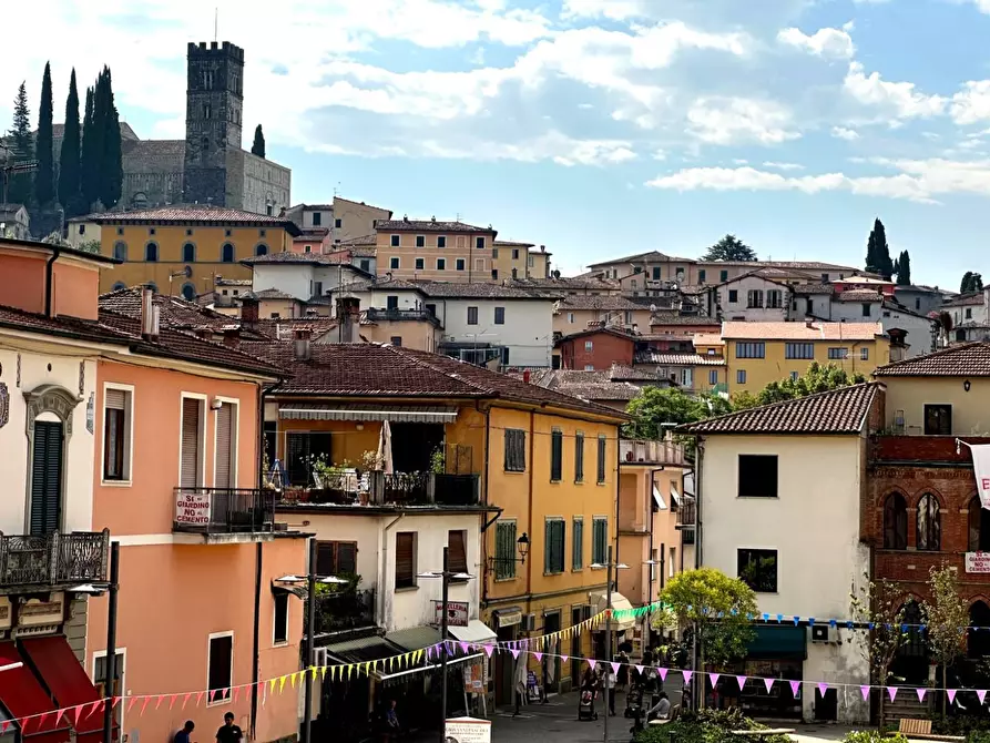 Immagine 16 di Appartamento in vendita  a Barga