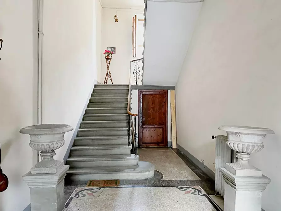 Immagine 2 di Appartamento in vendita  a Barga