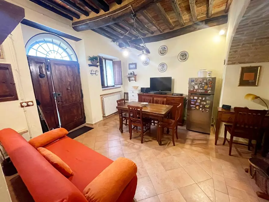 Immagine 1 di Appartamento in vendita  a Monticiano