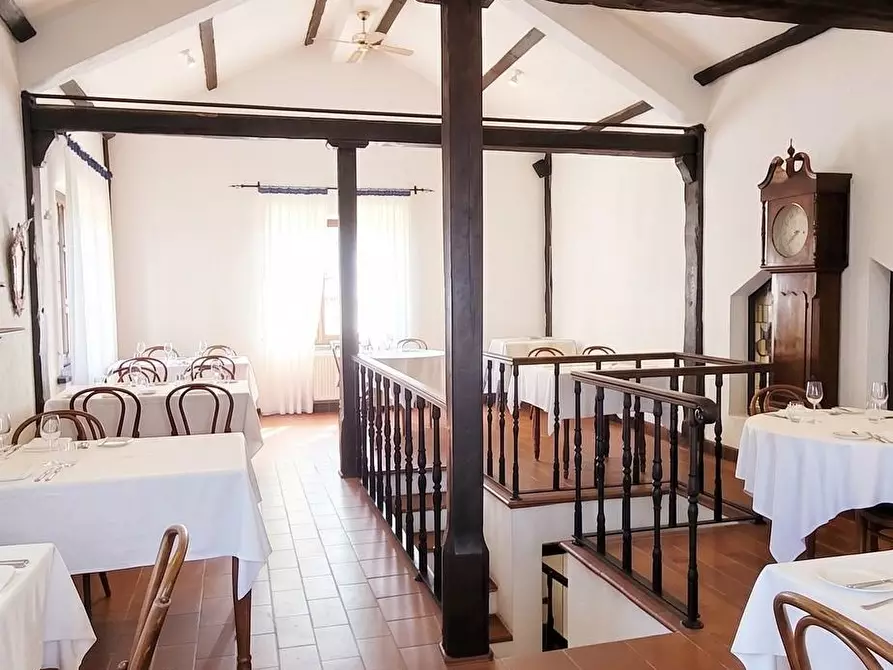 Immagine 18 di Albergo/B&B/Residence in vendita  a Licciana Nardi