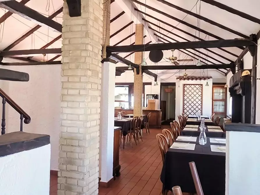 Immagine 5 di Albergo/B&B/Residence in vendita  a Licciana Nardi