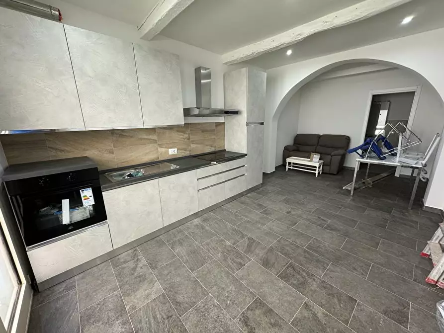Immagine 1 di Appartamento in affitto  a Cascina