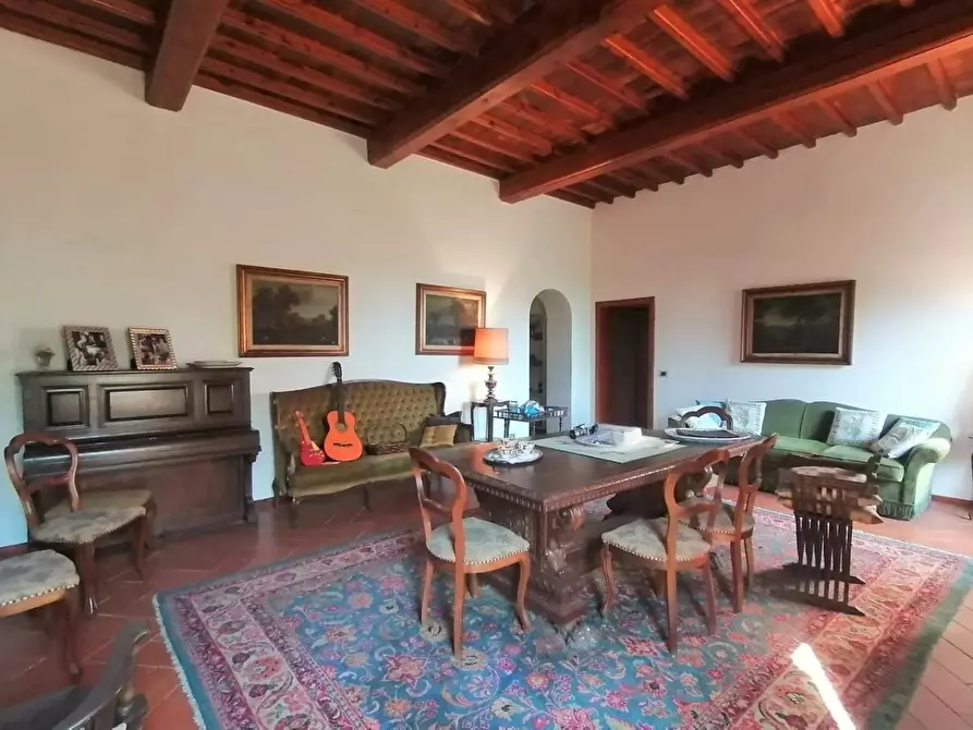 Immagine 3 di Villa in vendita  a Vicopisano