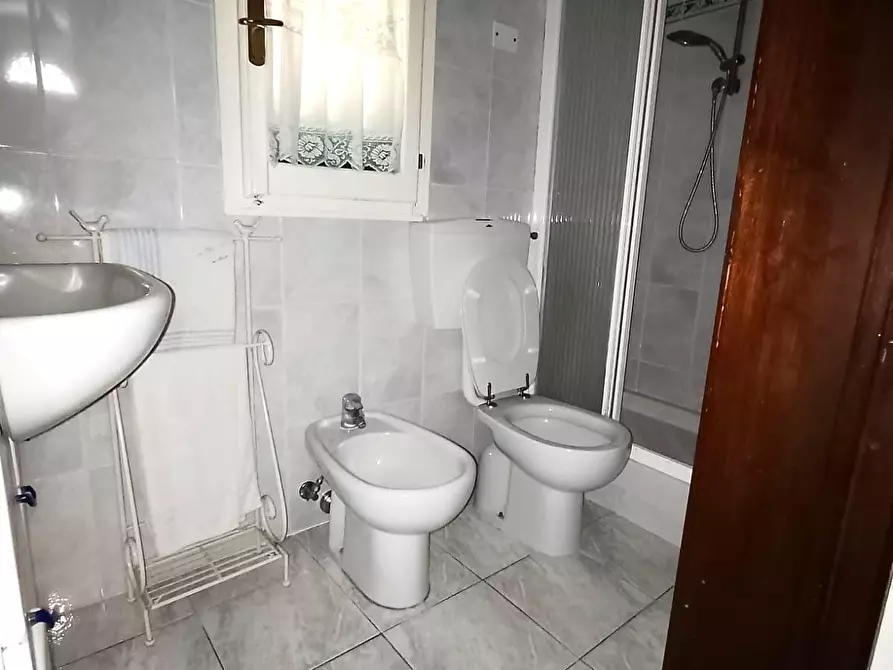 Immagine 20 di Casa semindipendente in vendita  a Carrara