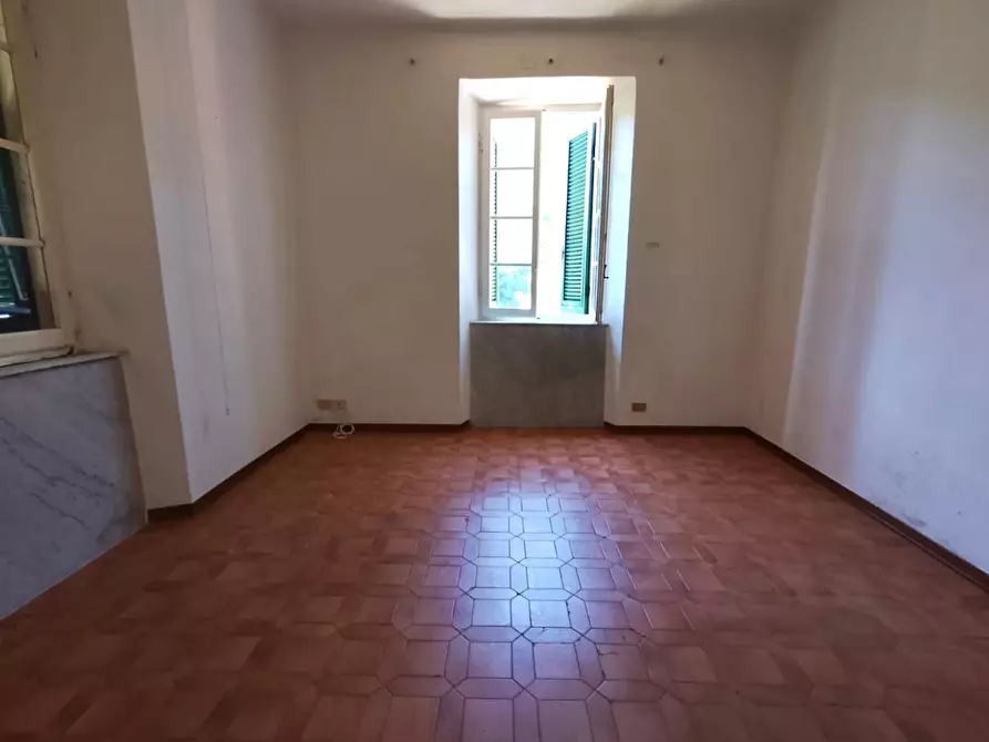 Immagine 10 di Casa semindipendente in vendita  a Carrara