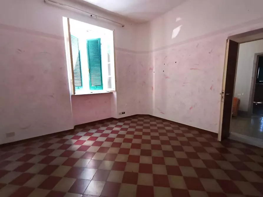 Immagine 12 di Casa semindipendente in vendita  a Carrara