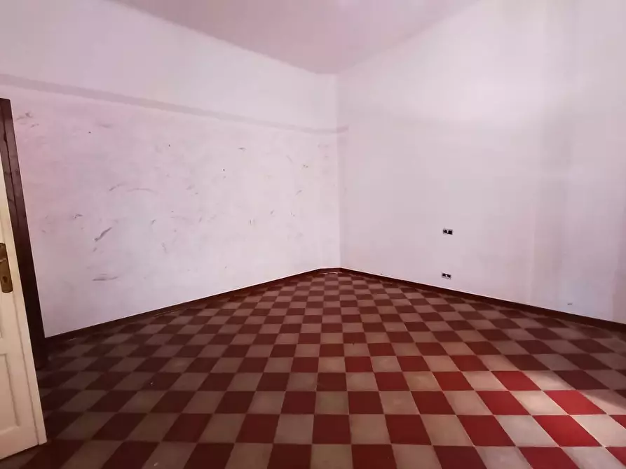 Immagine 13 di Casa semindipendente in vendita  a Carrara