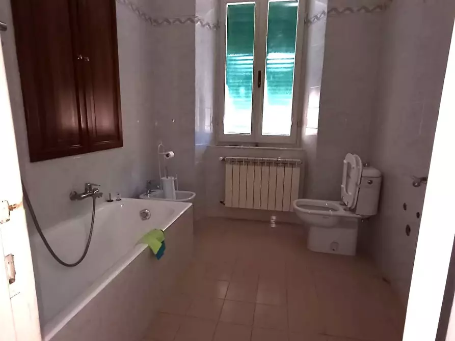 Immagine 24 di Casa semindipendente in vendita  a Carrara