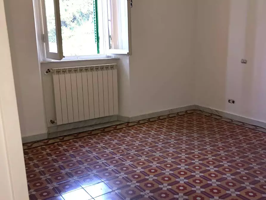 Immagine 33 di Casa semindipendente in vendita  a Carrara