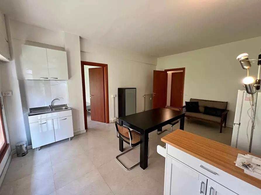 Immagine 11 di Appartamento in affitto  a Pisa