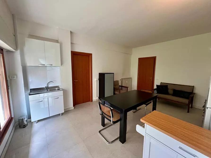 Immagine 10 di Appartamento in affitto  a Pisa