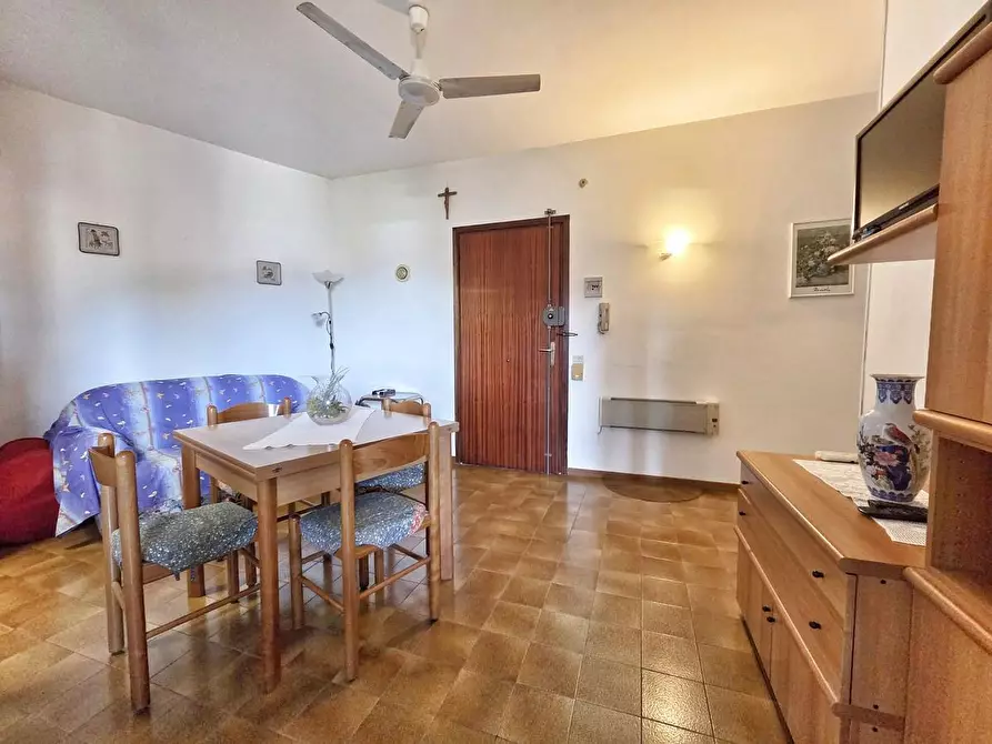 Immagine 5 di Appartamento in vendita  a Massa
