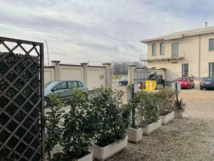 Immagine 2 di Capannone industriale in vendita  a Caselle Torinese