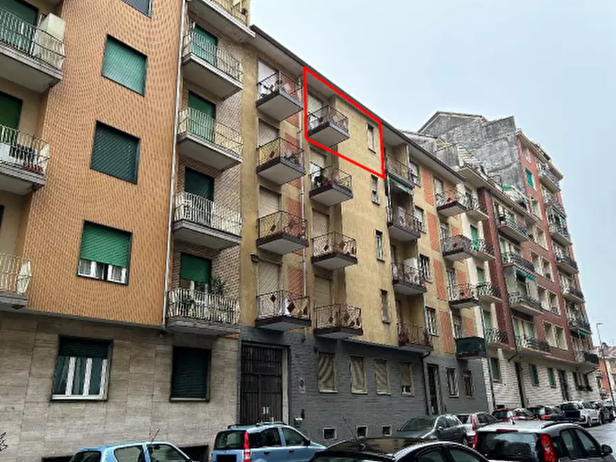 Immagine 1 di Appartamento in vendita  a Torino
