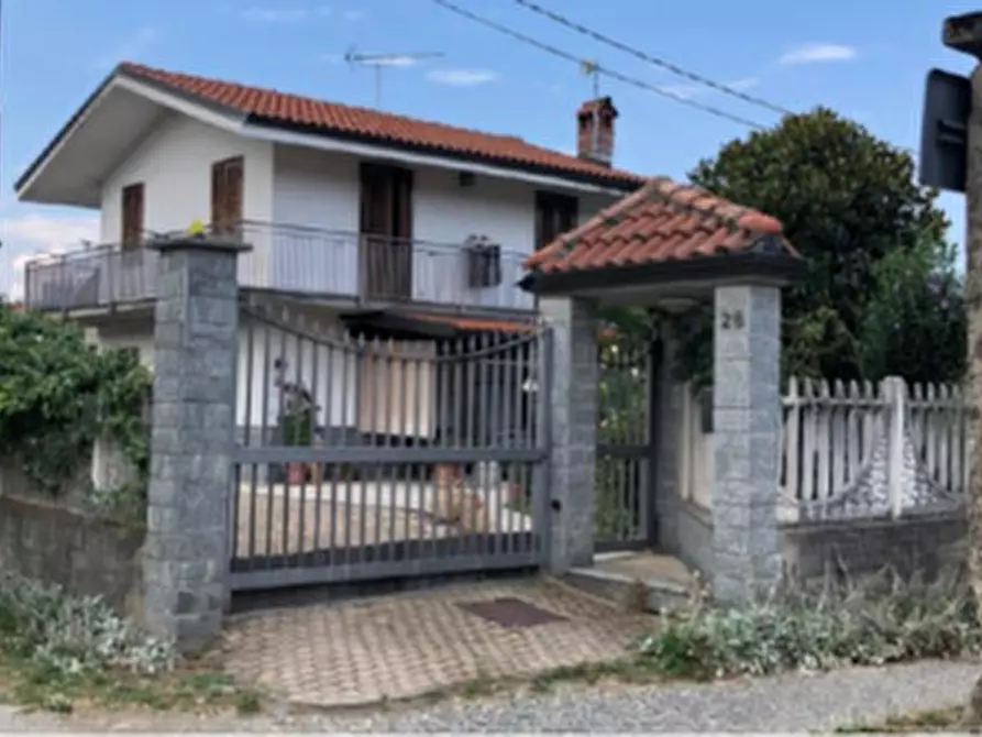 Immagine 11 di Casa indipendente in vendita  a Barbania