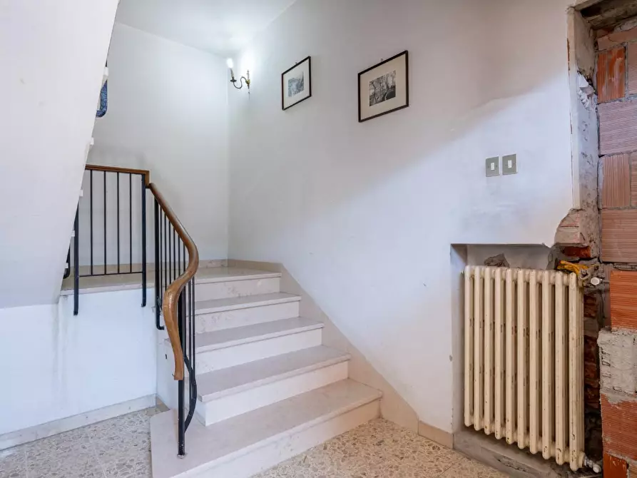 Immagine 10 di Casa bifamiliare in vendita  a Buti