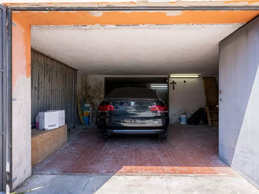 Immagine 45 di Casa bifamiliare in vendita  a Buti