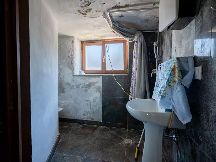 Immagine 51 di Casa bifamiliare in vendita  a Buti
