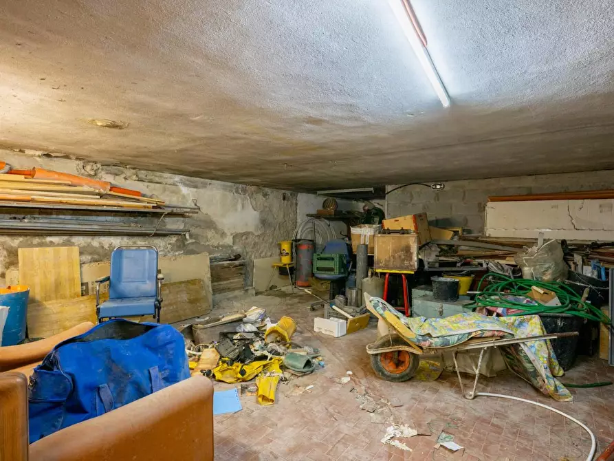 Immagine 48 di Casa bifamiliare in vendita  a Buti
