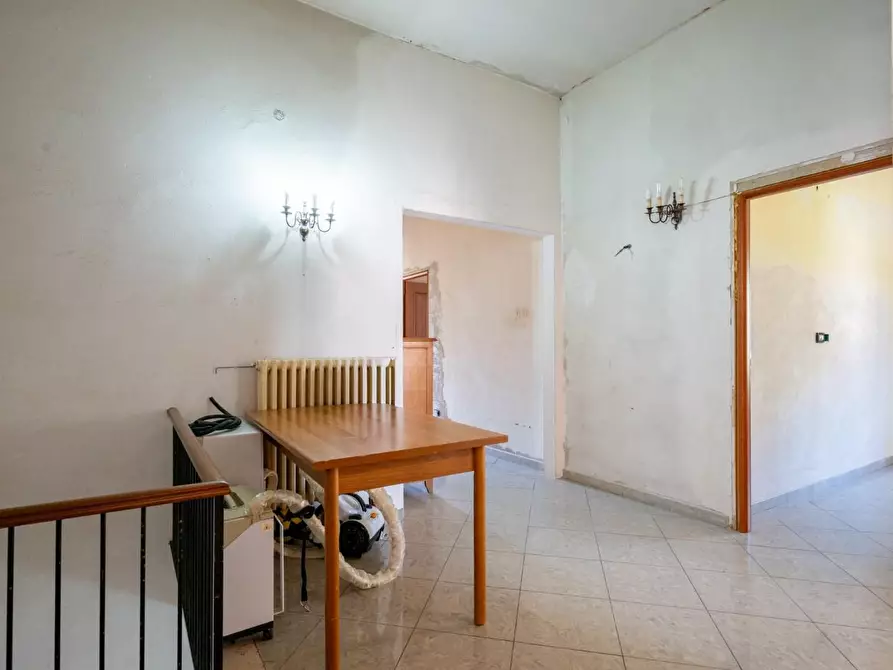 Immagine 21 di Casa bifamiliare in vendita  a Buti