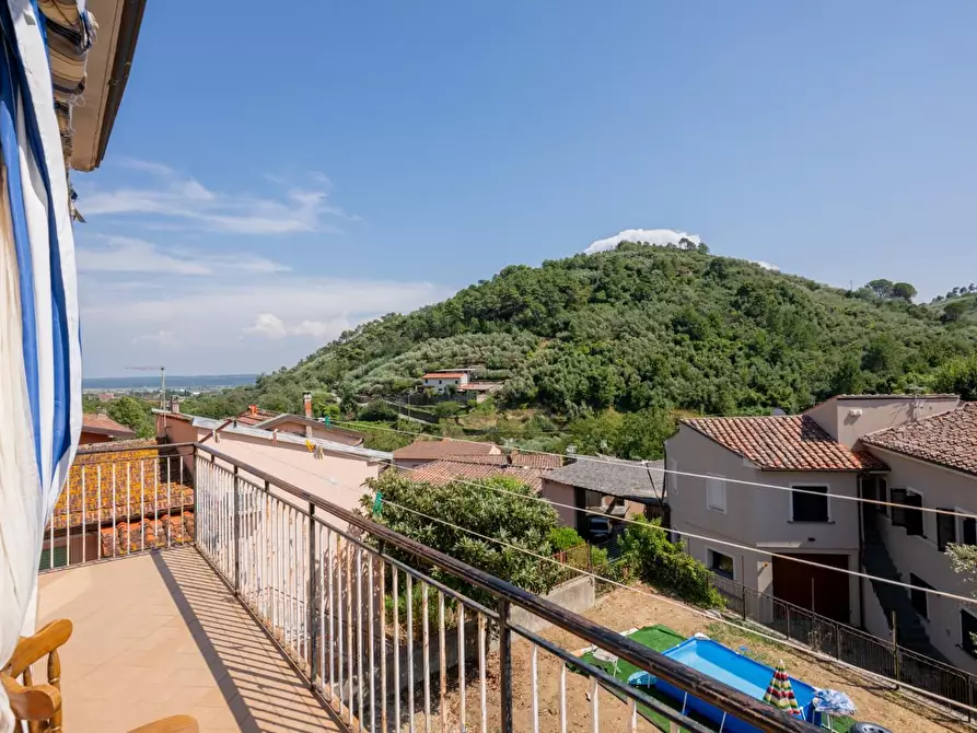 Immagine 16 di Casa bifamiliare in vendita  a Buti