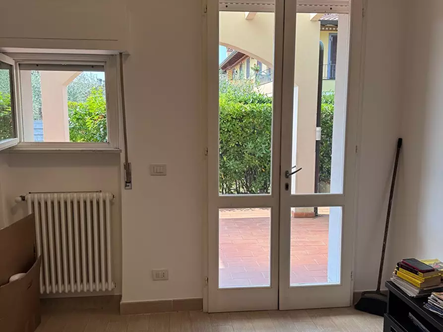 Immagine 12 di Villetta a schiera in vendita  a Massa