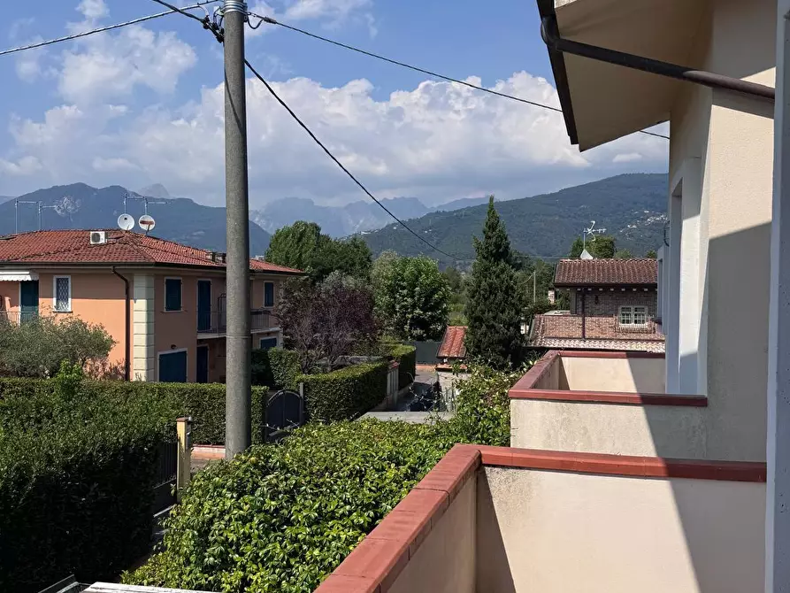 Immagine 22 di Villetta a schiera in vendita  a Massa