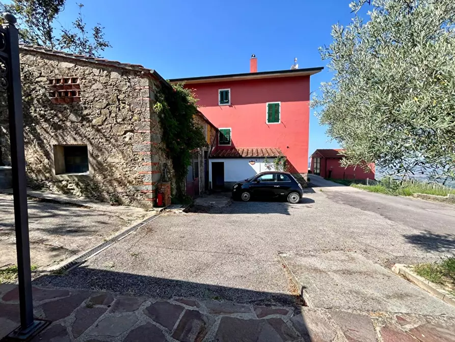 Immagine 2 di Casa semindipendente in vendita  a Larciano