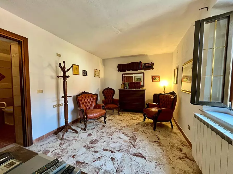 Immagine 22 di Casa semindipendente in vendita  a Larciano