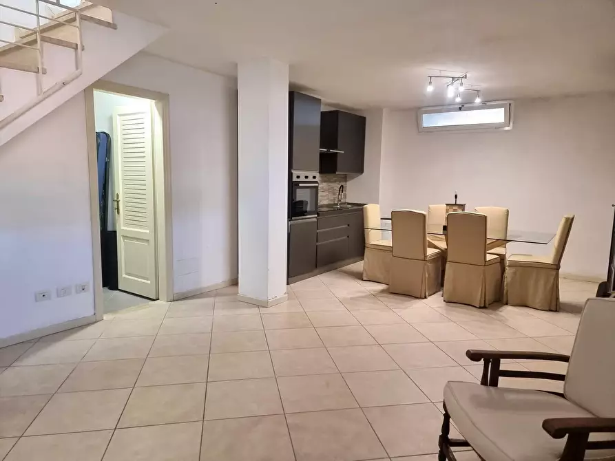 Immagine 17 di Appartamento in vendita  a Viareggio