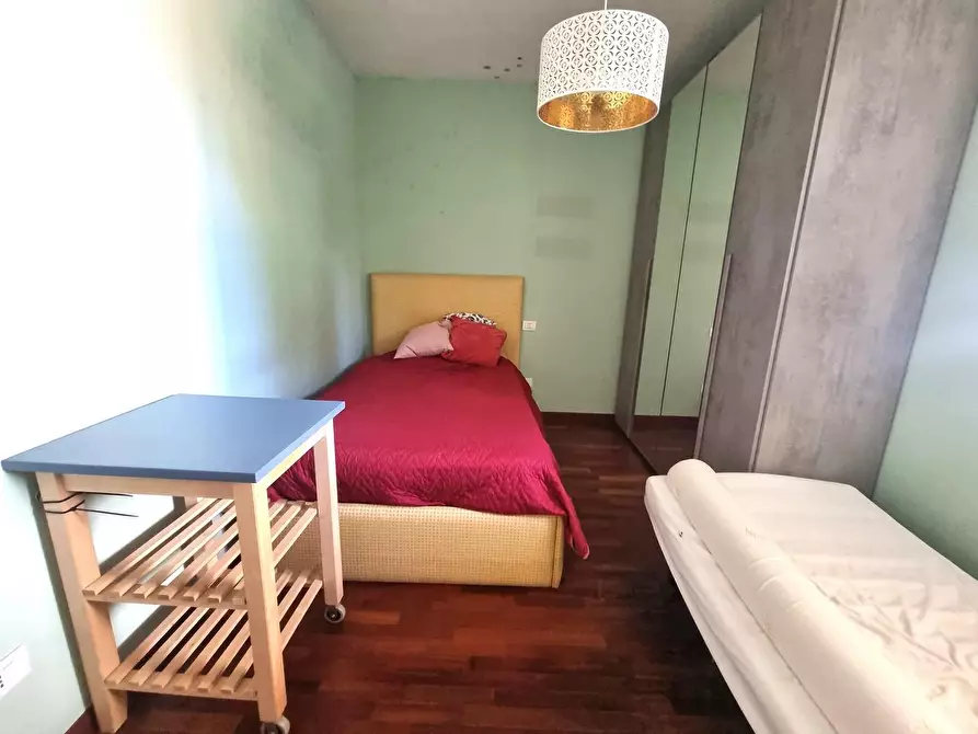 Immagine 12 di Appartamento in vendita  a Viareggio