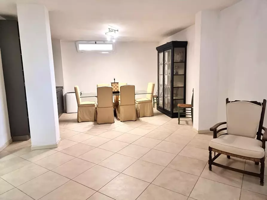 Immagine 16 di Appartamento in vendita  a Viareggio
