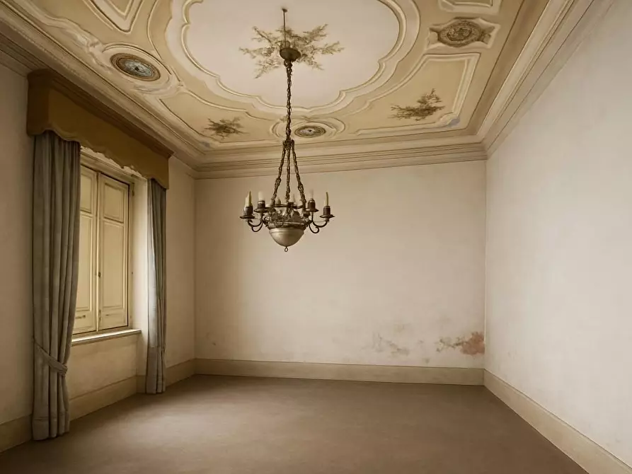Immagine 2 di Villa in vendita  a Bientina