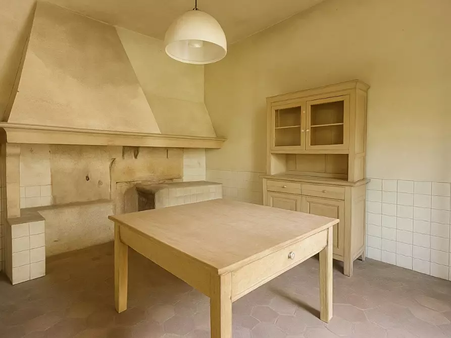 Immagine 1 di Villa in vendita  a Bientina