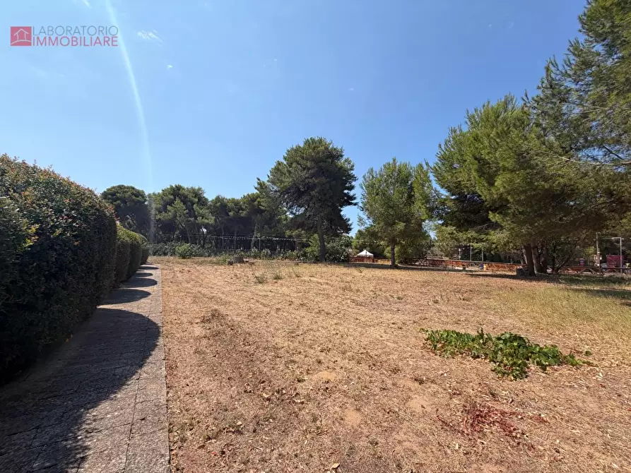 Immagine 90 di Albergo/B&B/Residence in vendita  a Gallipoli