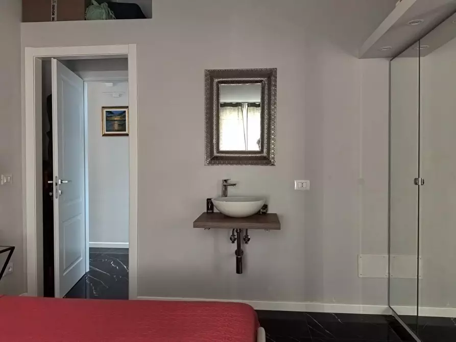 Immagine 49 di Villa in affitto  a Buti