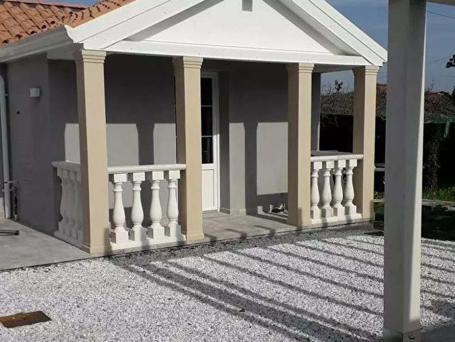 Immagine 2 di Villa in affitto  a Buti